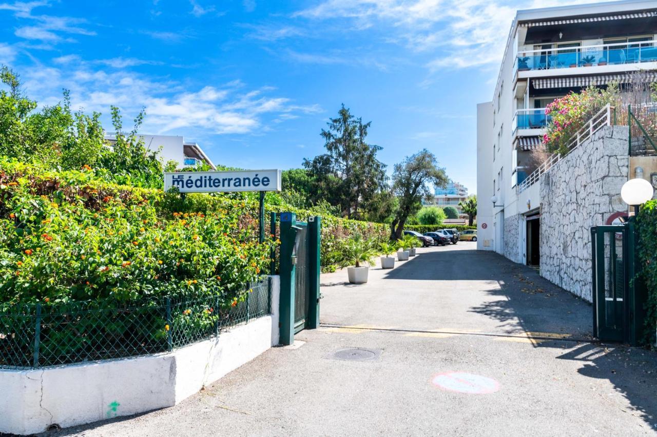 Residence Mediterranee - Beachfront - Sun And Seaview - Pool - Private Parking Cagnes-sur-Mer Kültér fotó